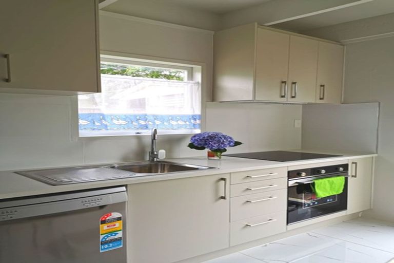 Photo of property in 3/39 Rathgar Road, Henderson, Auckland, 0610