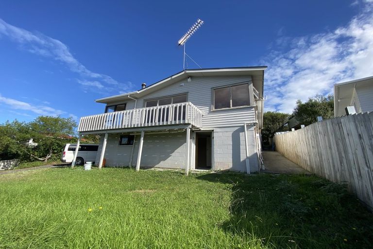 Photo of property in 54 Potter Avenue, Northcote, Auckland, 0627