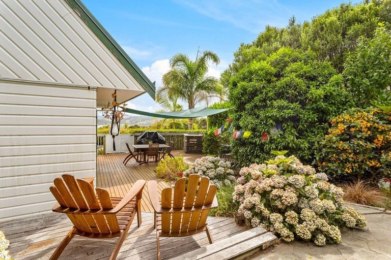 Photo of property in 320 Whangaparaoa Road, Stanmore Bay, Whangaparaoa, 0932