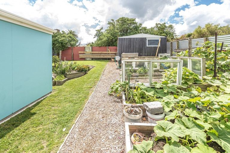 Photo of property in 12 Norfolk Street, Patea, 4520