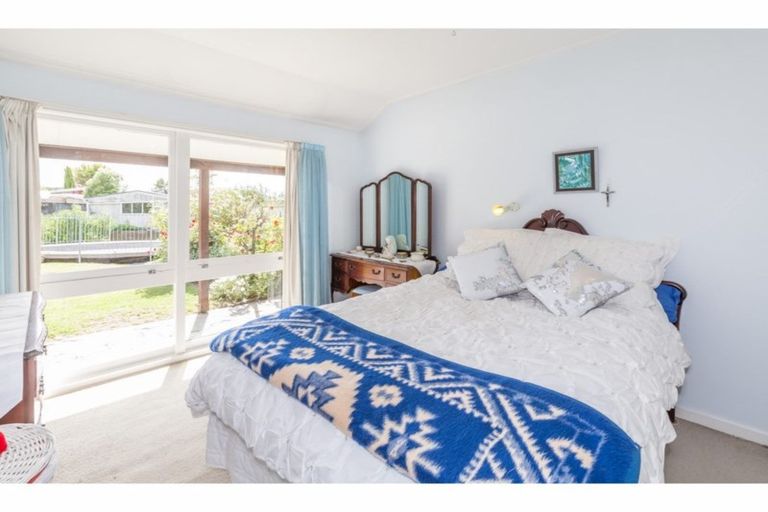 Photo of property in 22 Tuirau Place, Ilam, Christchurch, 8041