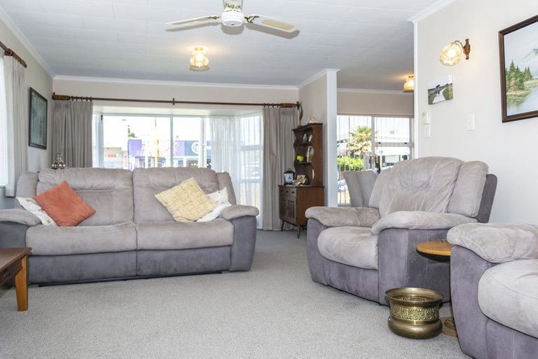 Photo of property in 1/36 Tukapa Street, Westown, New Plymouth, 4310