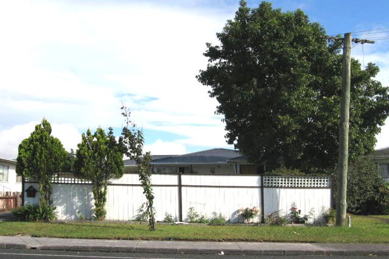 Photo of property in 151 View Road, Sunnyvale, Auckland, 0612