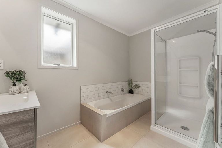 Photo of property in 61 Hills View Drive, Papamoa, 3118