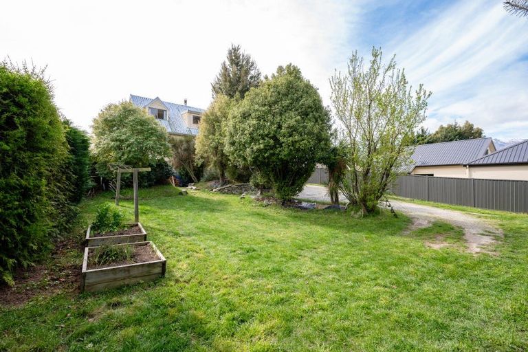 Photo of property in 111 Lakeview Terrace, Lake Hawea, Wanaka, 9382