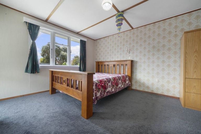 Photo of property in 14 Belfast Place, Roslyn, Palmerston North, 4414