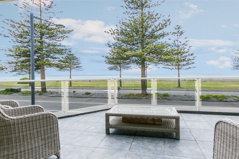 Photo of property in 625 Marine Parade, Napier South, Napier, 4110