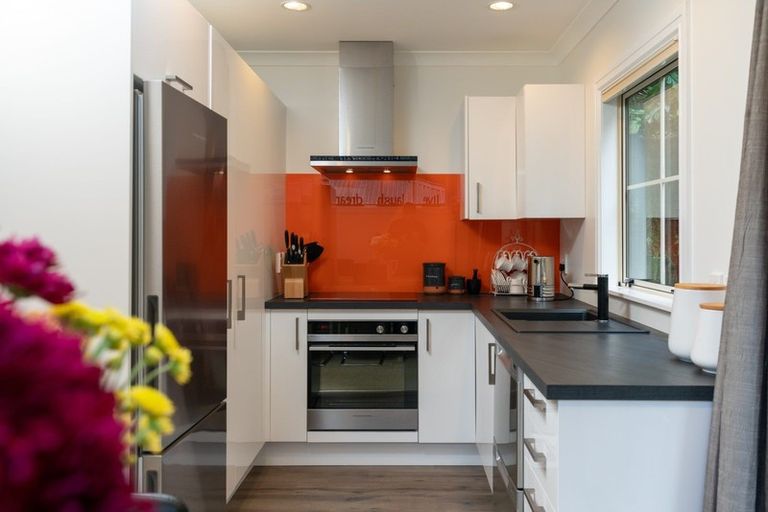 Photo of property in 33a Patanga Crescent, Thorndon, Wellington, 6011