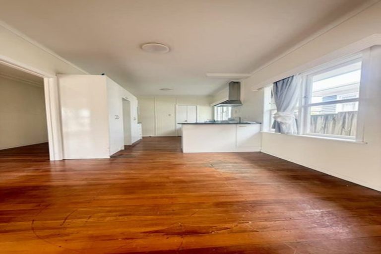 Photo of property in 1/11 Church Road, Mangere Bridge, Auckland, 2022
