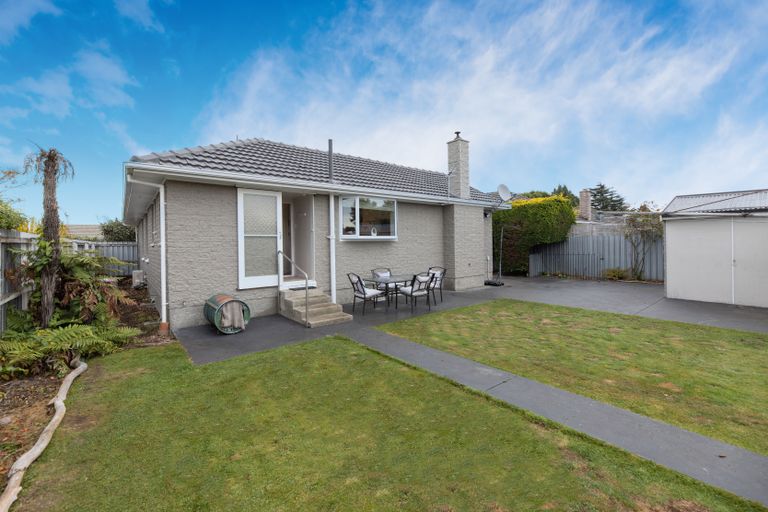 Photo of property in 18 Everest Street, Burnside, Christchurch, 8053