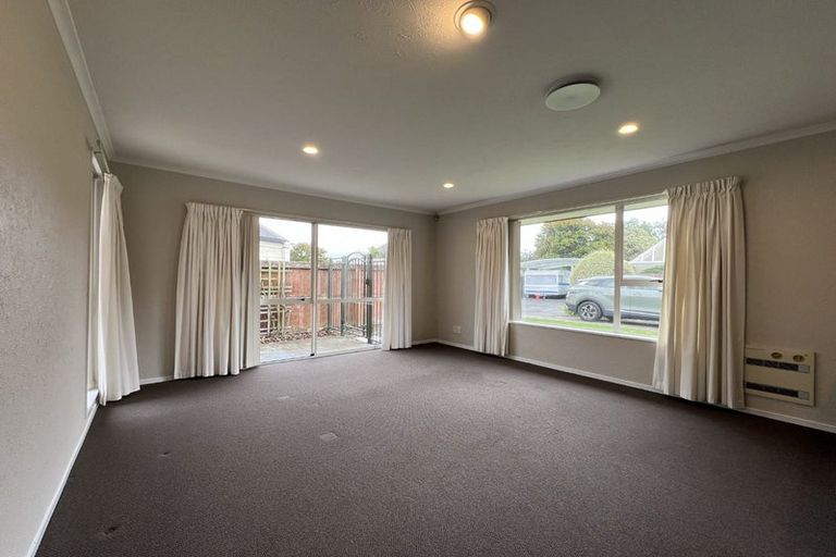 Photo of property in 6 Waddell Lane, Avondale, Christchurch, 8061