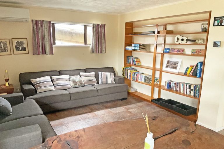 Photo of property in 41 Barrier View Road, Leigh, 0985