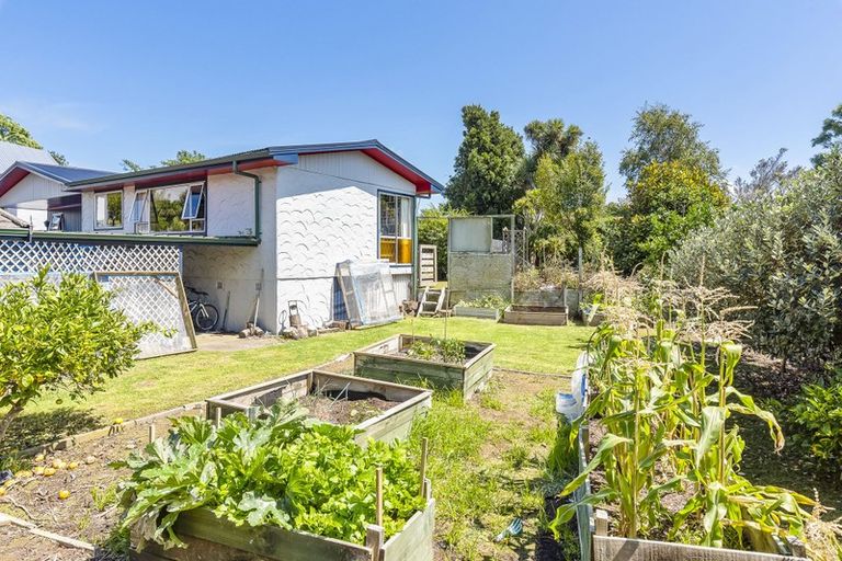 Photo of property in 225 Matai Road, Raumati Beach, Paraparaumu, 5032