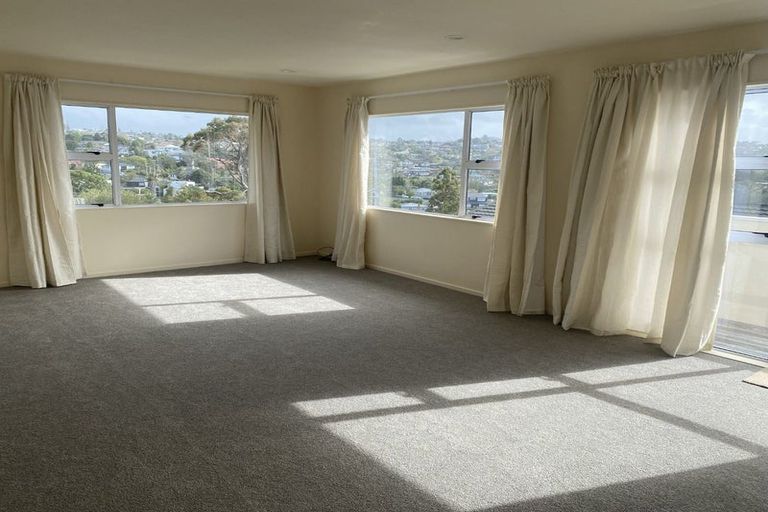 Photo of property in 2/18 Newhaven Terrace, Mairangi Bay, Auckland, 0630