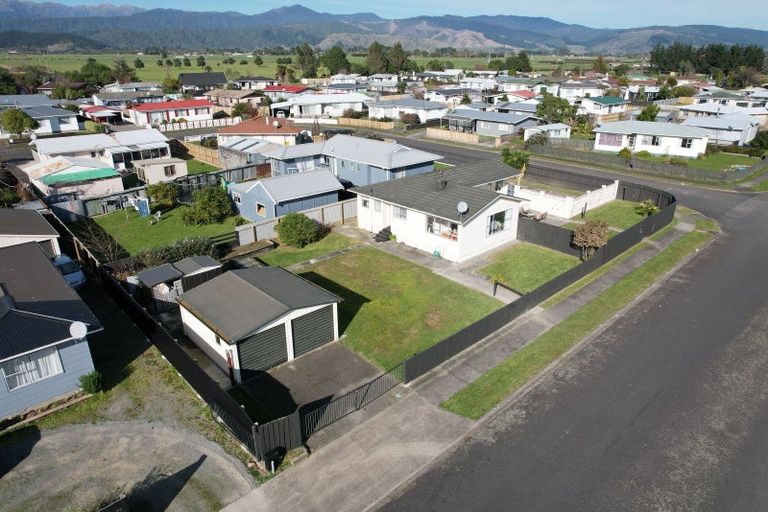 Photo of property in 27 Perth Street, Levin, 5510