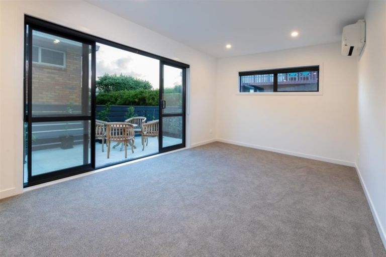 Photo of property in 45b Hyde Road, Rothesay Bay, Auckland, 0630
