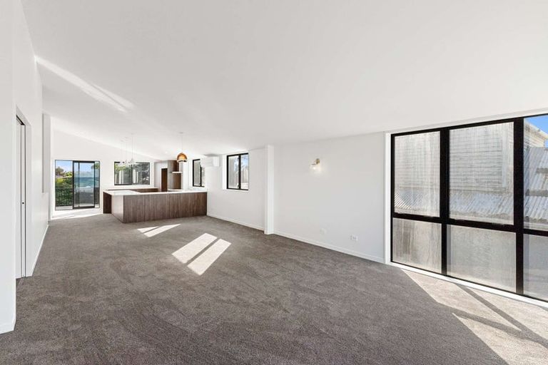 Photo of property in 85b Marine Parade, North New Brighton, Christchurch, 8083