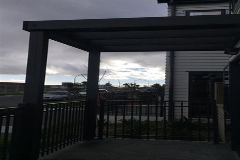 Photo of property in 30 Mahalo Avenue, Wiri, Auckland, 2104