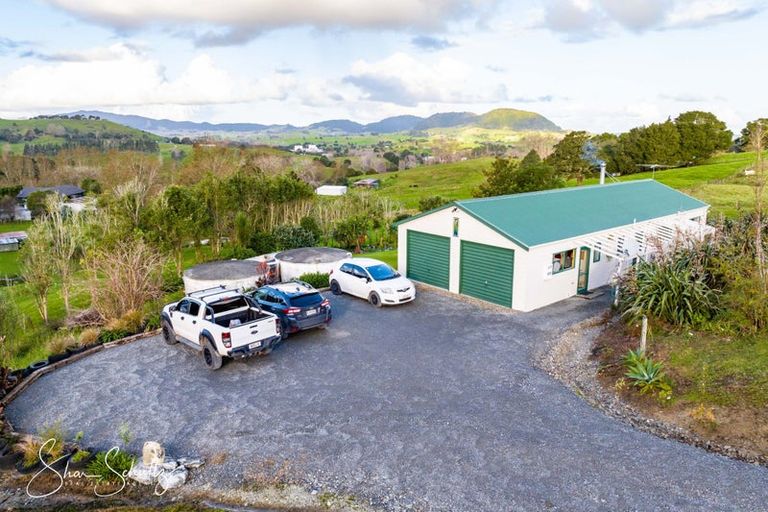 Photo of property in 105 Gorge Road, Maungaturoto, 0520