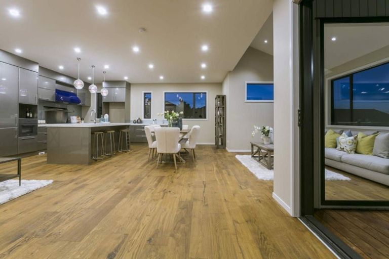 Photo of property in 9 Pennant Street, Long Bay, Auckland, 0630