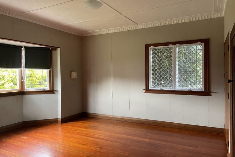 Photo of property in 10 Dinniss Avenue, Regent, Whangarei, 0112