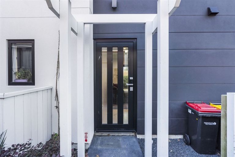 Photo of property in 2/269 Barbadoes Street, Christchurch Central, Christchurch, 8011