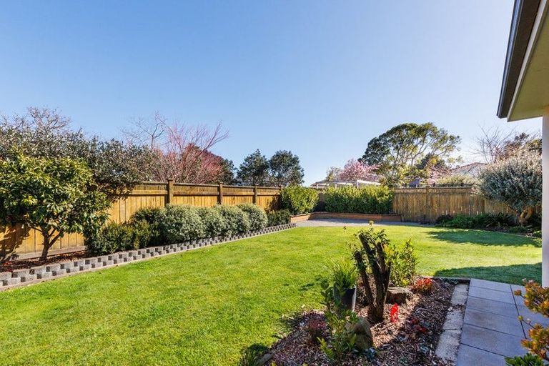 Photo of property in 2 Heritage Place, Terrace End, Palmerston North, 4410