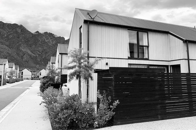 Photo of property in 4 Boulder Lane, Jacks Point, 9371