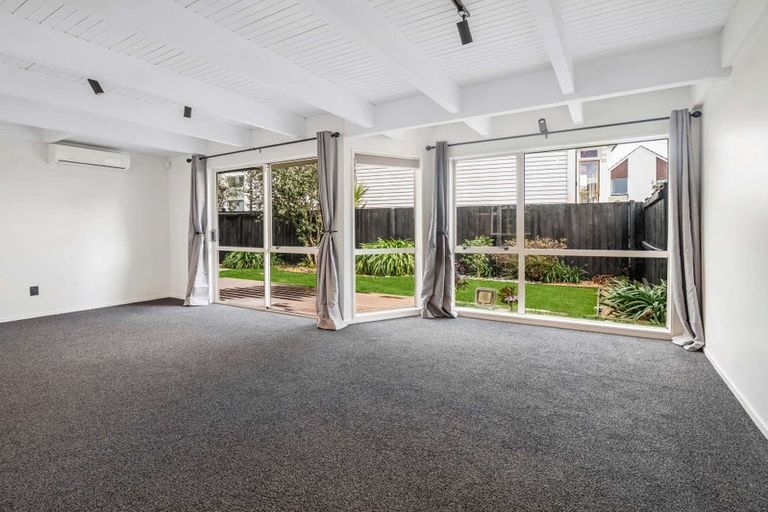 Photo of property in 2/40 Ranfurly Street, St Albans, Christchurch, 8014
