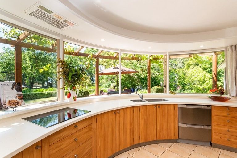 Photo of property in 124 Puketitiri Road, Poraiti, Napier, 4182