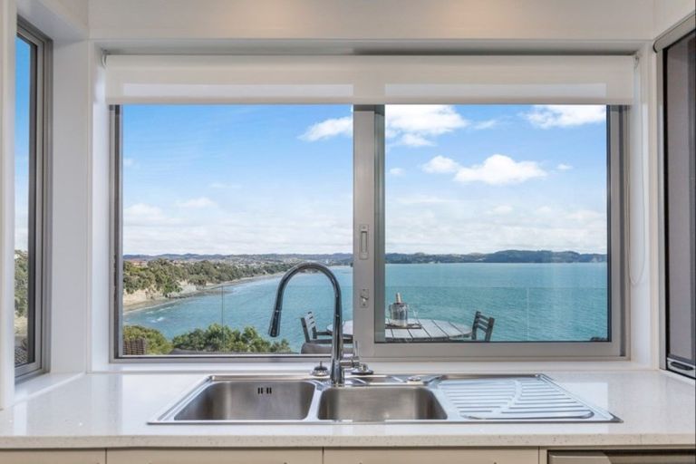 Photo of property in 41 Duncansby Road, Stanmore Bay, Whangaparaoa, 0932