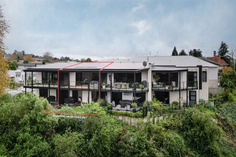 Photo of property in 2/21 Manning Street, Hamilton Central, Hamilton, 3204