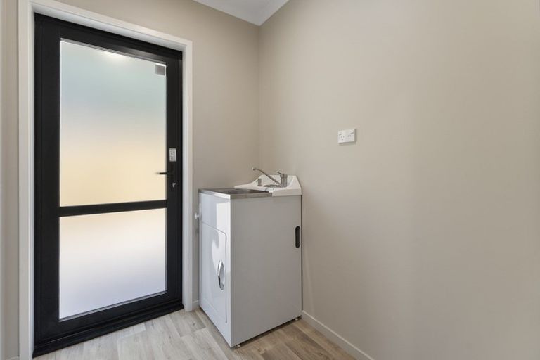 Photo of property in 4 Sandown Crescent, Aranui, Christchurch, 8061