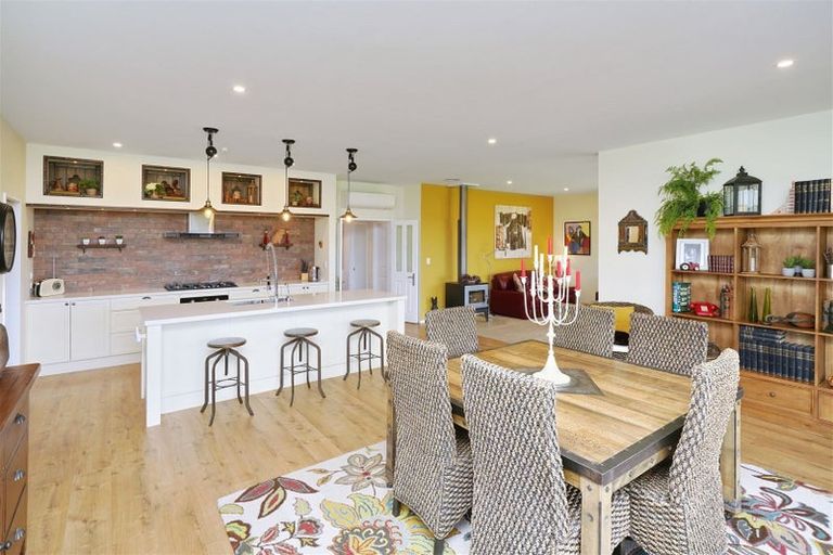 Photo of property in 1/1 Loe Place, Amberley, 7410