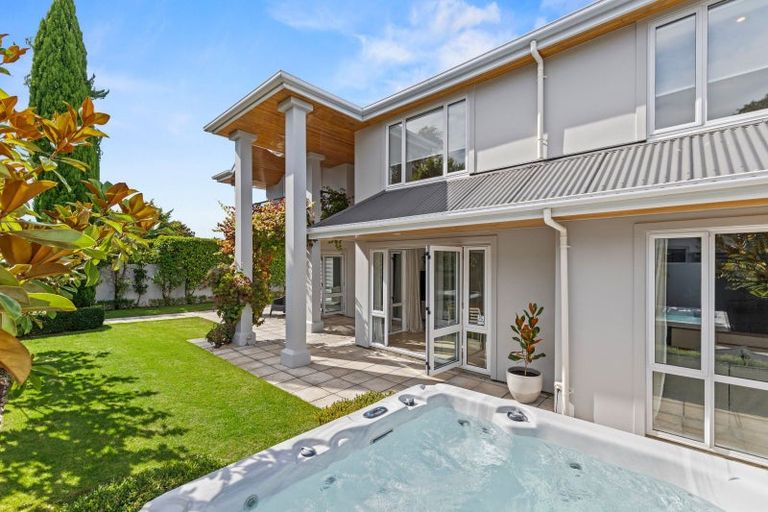 Photo of property in 138 Glandovey Road, Strowan, Christchurch, 8052