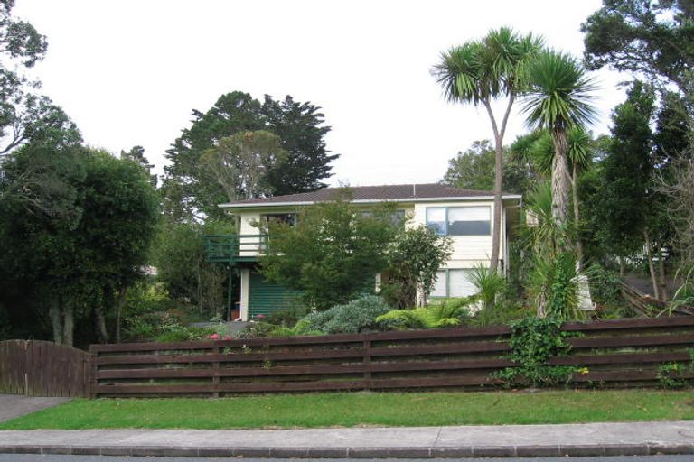 Photo of property in 10 Autumn Avenue, Glen Eden, Auckland, 0602