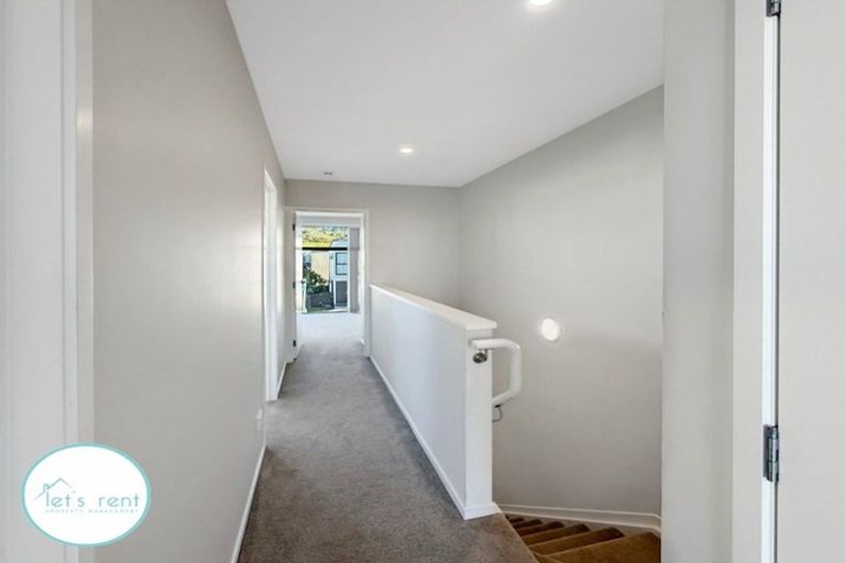 Photo of property in 2 Tima Lane, Mangere Bridge, Auckland, 2022