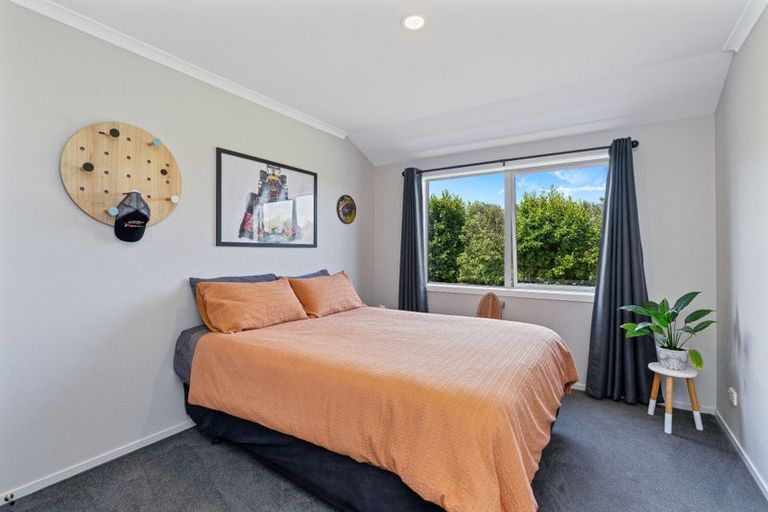 Photo of property in 49 Ohau Terraces, Ohau, Levin, 5570