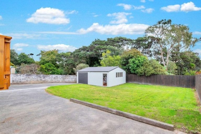 Photo of property in 60 Glen Marine Parade, Glendene, Auckland, 0602