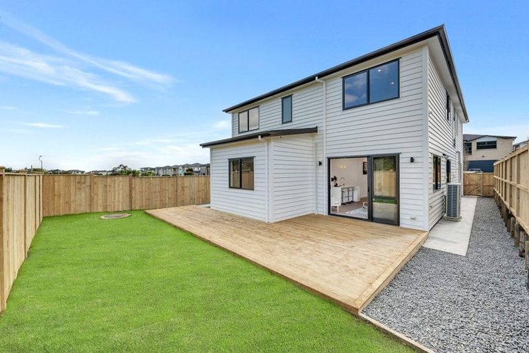 Photo of property in 10 Hughs Way, Flat Bush, Auckland, 2019