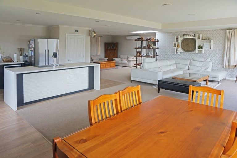 Photo of property in 98 Hoffman Court, Waikiwi, Invercargill, 9810