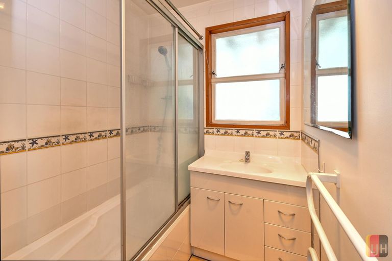 Photo of property in 12 Goodwin Drive, Rosehill, Papakura, 2113