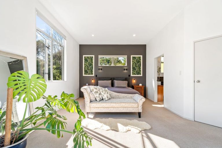 Photo of property in 84a Scott Road, Stanmore Bay, Whangaparaoa, 0932