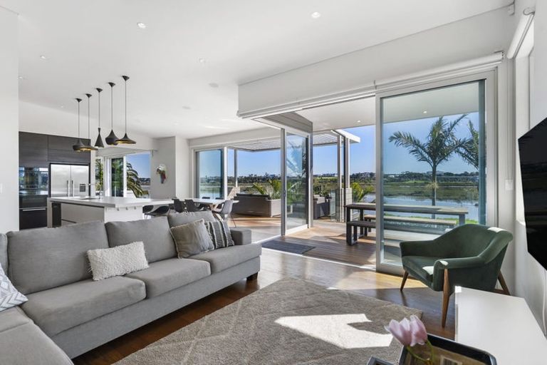 Photo of property in 53 Walter Street, Hauraki, Auckland, 0622