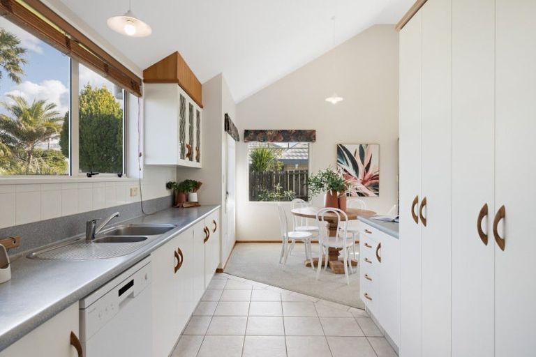 Photo of property in 5 Grantleigh Way, Pyes Pa, Tauranga, 3112