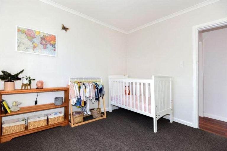 Photo of property in 56 Pacific Road, North New Brighton, Christchurch, 8083