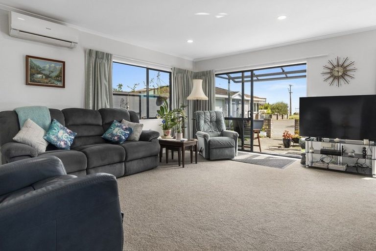 Photo of property in 9 Finlowe Way, Otumoetai, Tauranga, 3110