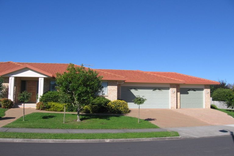 Photo of property in 26 Starlight Cove, Hobsonville, Auckland, 0618