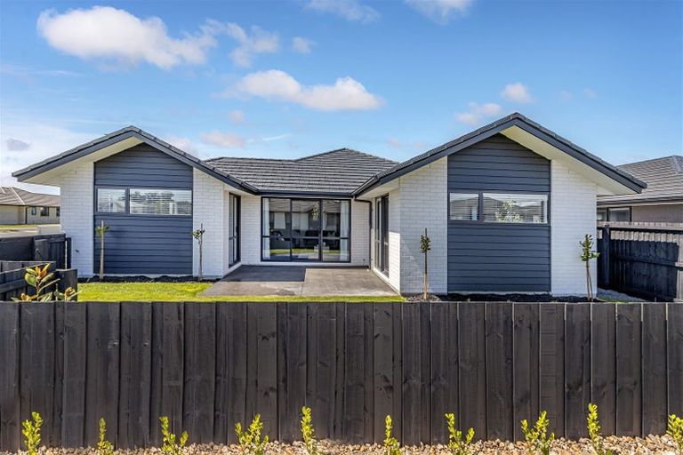Photo of property in 24 Rannoch Drive, Yaldhurst, Christchurch, 8042