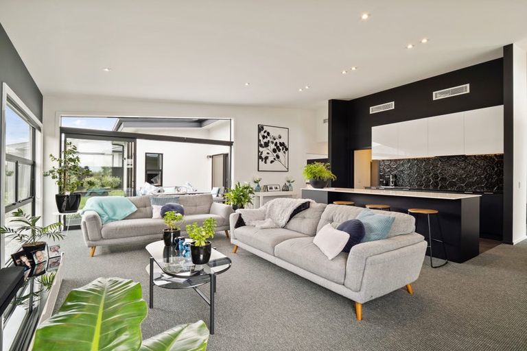 Photo of property in 12 Carrick Place, Mosgiel, 9024